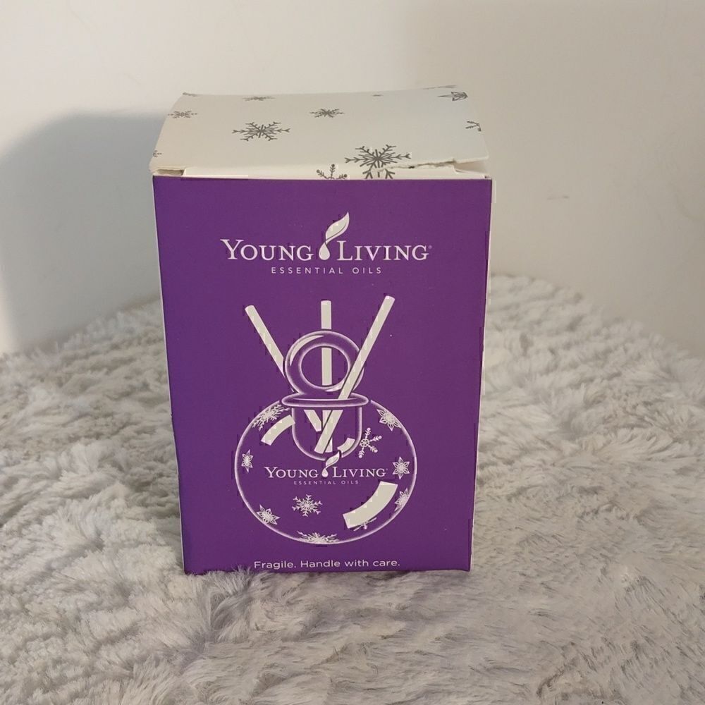 Young Living Essential Oils Christmas Glass Reed Defuser